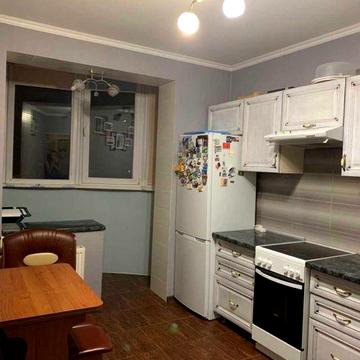 1-комн 42 м² с ремонтом в новом кирпичном доме  на поселке КотовскогоК