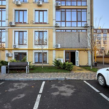 Дача Ковалевського вул., 121 к1