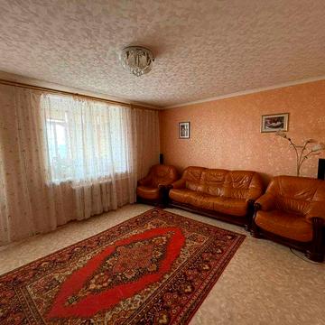 Продам 3-х комнатную видовую, крупногабаритную квартиру .