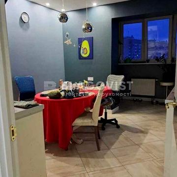 Продається 3 кімнатна квартира просп. Науки 55а