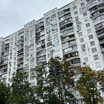 3 кімнатна квартира метро Дарниця