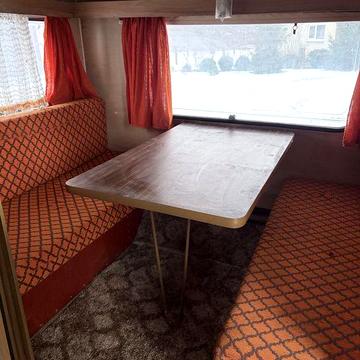 Кемпінг будинок, причіп дача, будинок на колесах