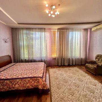 Продаю роскошный таунхаус в черте города