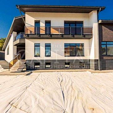 Продаж / Будинок / 437 м2 / вул. Луцька, 3 / Подільський район