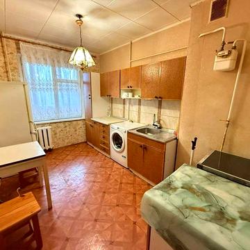 Сдам 3 комнатную на Ильфа и Петрова