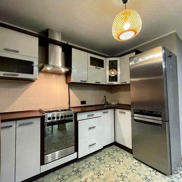 Продам 3к. квартиру  Парус Покровский Красный Камень с ремонтом