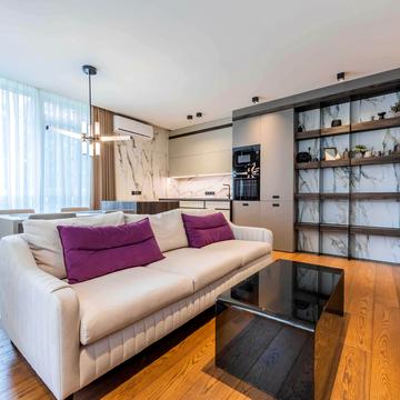 Предславинська вул., 44