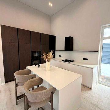 Без комісії, 180м², 10 соток, камін, тепла підлога, меблі, техніка