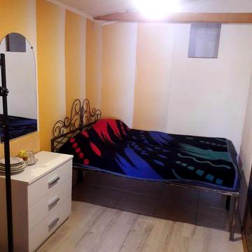 с 28. 02.Сдам комнату по  Литературной, частный сектор, от хозяина.