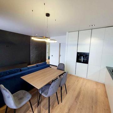 Здається двокімнатна новобудова кухня-студія вулиця Руська