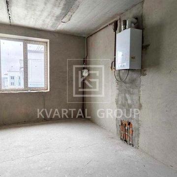 Продаж просторої однокімнатної квартири. Мінімальне оформлення.