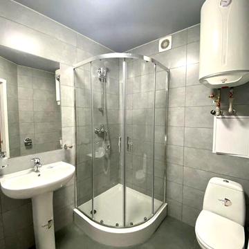 Довгострокова оренда 1к Квартира Січеславська Набережна вулиця