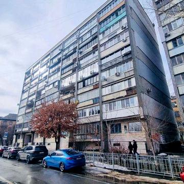 Продам 1 комн.квартиру 38 кв.м. на ул.Оболонская 23\48,Подол