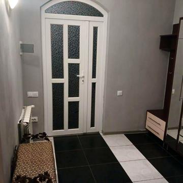 Оренда котеджу в місті!!