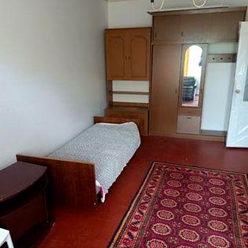 Здам 1 кімнатну квартиру на Садах 1