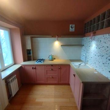 Сдам 2- комнатную на Фонтане угол переулок Клубничный евроремонт.