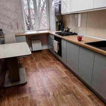 Сдам полн. 2- к.квартиру в р-не комплекса "Славутич-Арена"