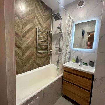 Здається 2к.квартира в центрі навпроти ЦУМу