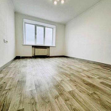 Продається затишна 2 - кімнатна квартира на Ковалівці.