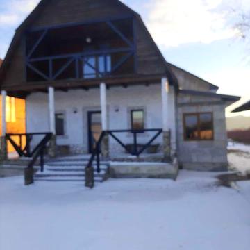 будинок Мамаївці з сауною та басейном Власник