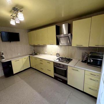 2-кімнатна квартира, з хорошим ремонтом