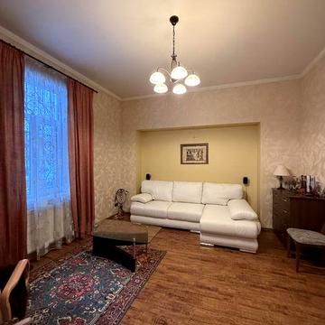 Продаж 1к квартири з Автономним опаленням в центрі міста.