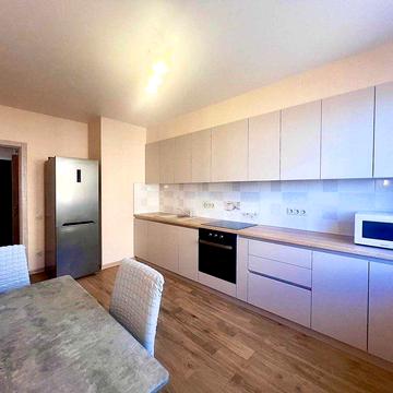 Продам 1 комнатную ЖК Континент/Альтаир/Таирова.Свежий ремонт. ЖК Континент