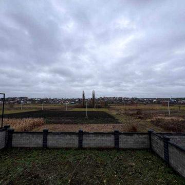 \ Новий будинок з ділянкою 4 сотки, скважиною, септиком 17 м³,