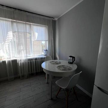 Довгострокова оренда 1к Квартира Наукова вулиця