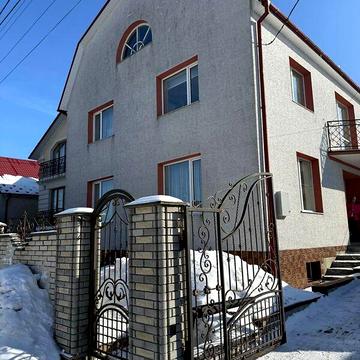 Довгострокова оренда 6к Дім Підгородня вулиця