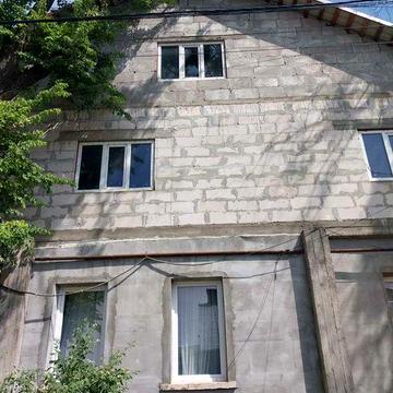 Продається 1/2 будинку для тих, хто шукає простір для життя