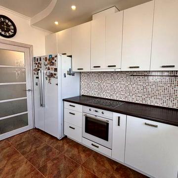 Продаж гарної 2-х кімнатної квартири з ремонтом та меблями