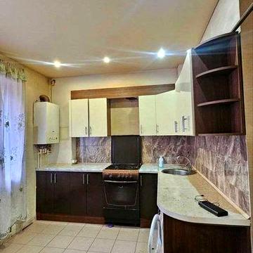 1 к в Молодіжному