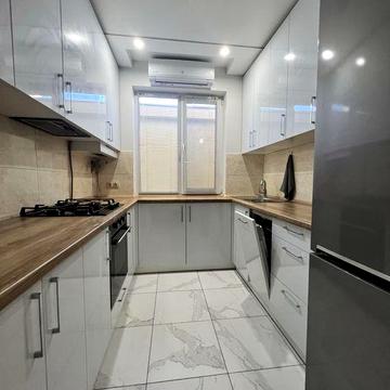 ЦЕНТР /Новый Рынок /Сдам 2 х к кв /Новострой свет всегда