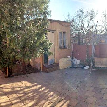 Продам будинок в центрі Слободки