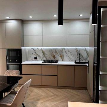 продаж 3 кім квартири в центрі з євроремонтом ЖК містечко центральне