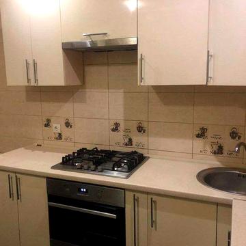 Продається 2 кімн. квартира район Школьний