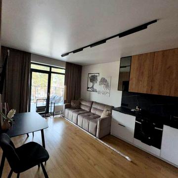 Оренда видової 1К КВ з ремонтом в ЖК Ютландія 2