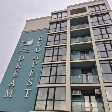 Здається двох кімнатна квартира  вперше новобудова.