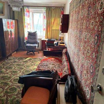 Продається 2 кімнатна квартира по вул. К.Шоссе