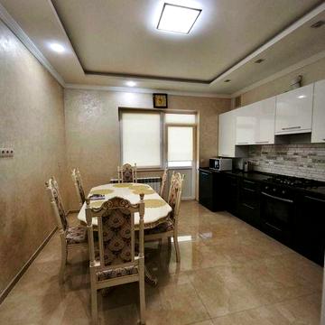 Продається трикімнатна квартира в мік. Минай Код: 40896