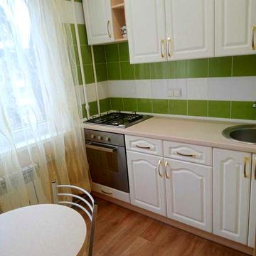 Продам чудову  світлу 2кк м. 23 Серпня- 4хв. Сертифікат-так.