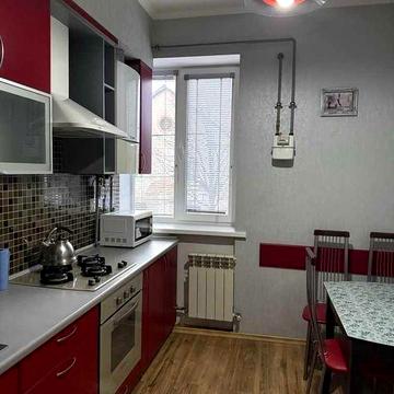 Оренда просторої 2к квартири з газом вул. Будівельників