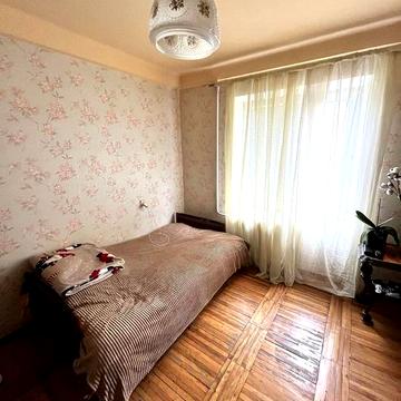 Продаж 2-кімнатної квартири, вул. Шкільна, 8 (Малий ринок)