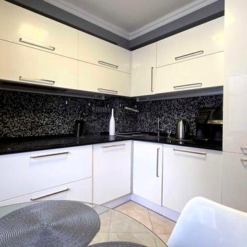 Продаж 3к квартири 65 кв. м на вул. Шовковична, 48, Відео огляд