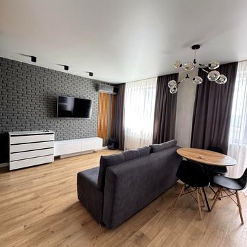 Льва Ландау просп. (50-річчя СРСР), 52-Л