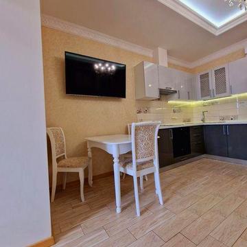 Аренда 1 комнатной квартиры в центре. Крутогорный спуск.