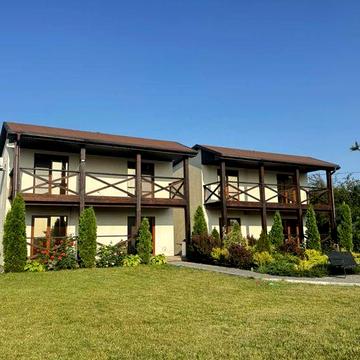 Продам два будинка перша лінія від річки