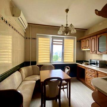 Простора 3-к квартира 75 м² з якісним ремонтом Миколи Закревського 41А