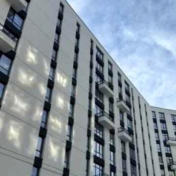 Трикімнатна квартира неподалік озера індивідуальне опалення ТОПлокація